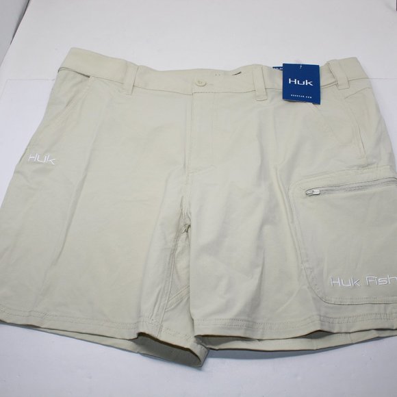 Huk Other - HUK Next Level Performance NWT Men's 2XL XXL Khaki Fishing Shorts w/7" inseam